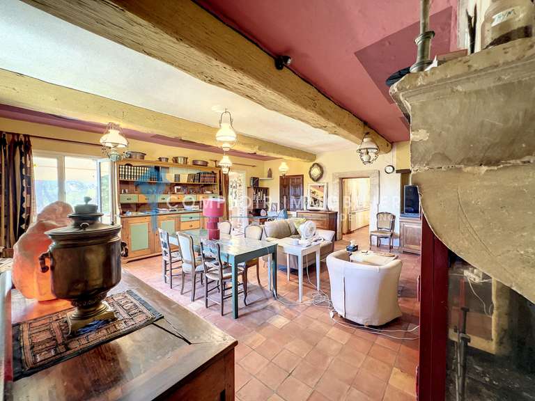 Maison Murs - 6 chambres - 365m²