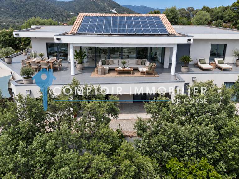 Villa Sainte-Lucie-de-Porto-Vecchio - 8 chambres - 595m²