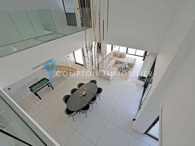 Villa Saint-Gély-du-Fesc - 5 chambres - 240m²