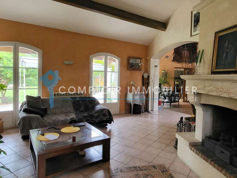 Maison Nîmes - 6 chambres - 230m²