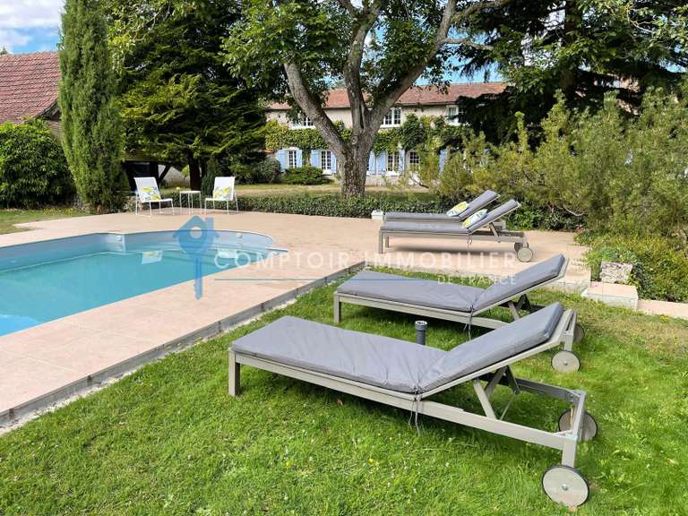 Maison Pacy-sur-Eure - 4 chambres - 210m²