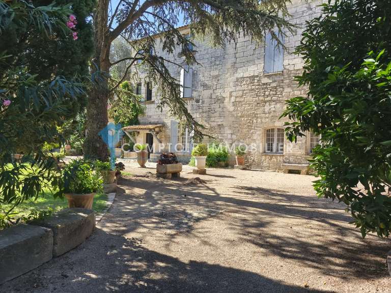 Maison Beaucaire - 8 chambres - 600m²