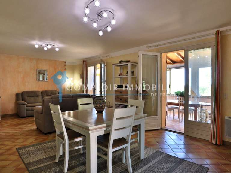 Maison Saint-Saturnin-lès-Apt - 3 chambres - 170m²