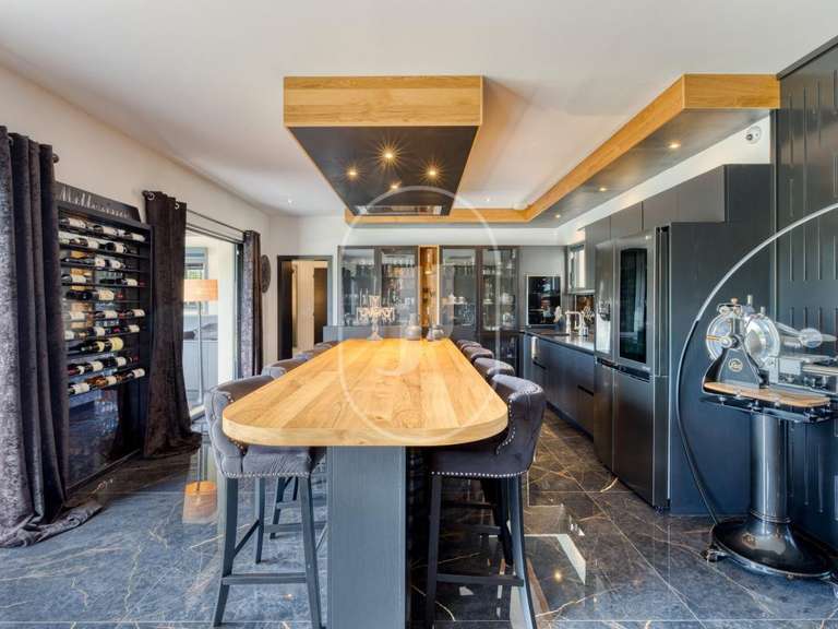 Villa Beaumettes - 4 bedrooms - 380m²