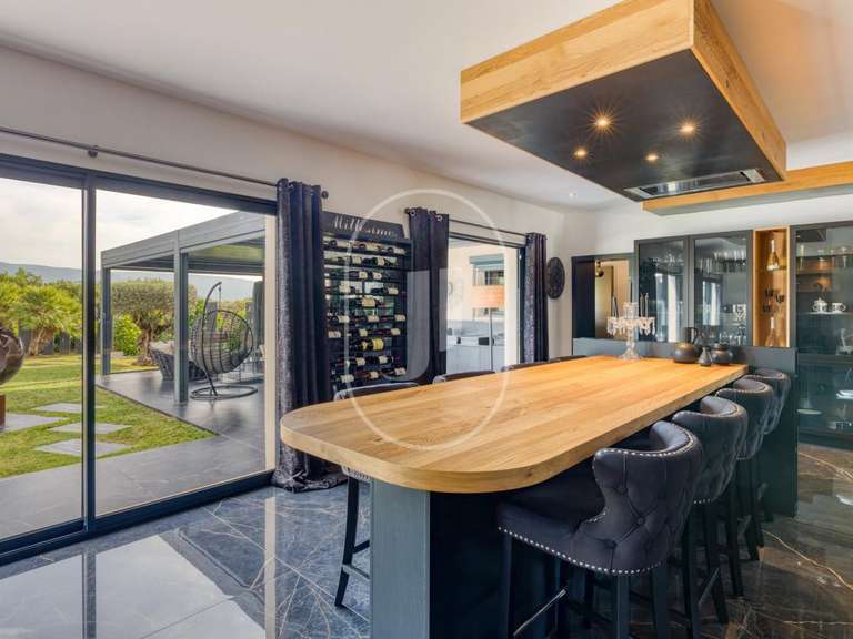 Villa Beaumettes - 4 bedrooms - 380m²