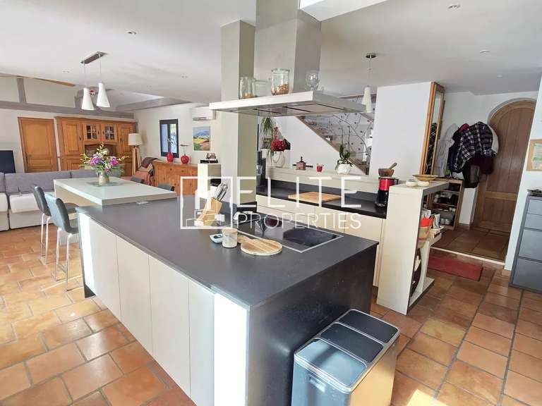 House Mouans-Sartoux - 5 bedrooms - 200m²