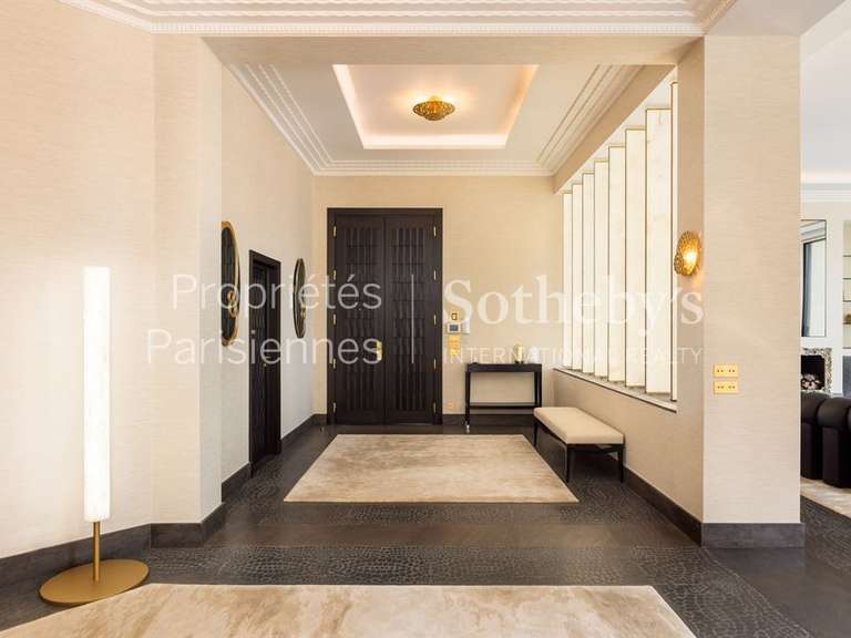Appartement Paris 16e - 4 chambres - 392m²