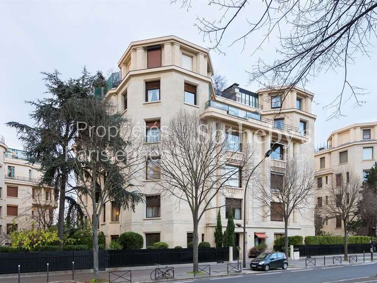 Appartement Paris 16e - 4 chambres - 392m²