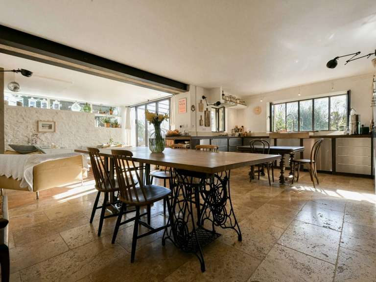 Propriété Uzès - 7 chambres - 569m²