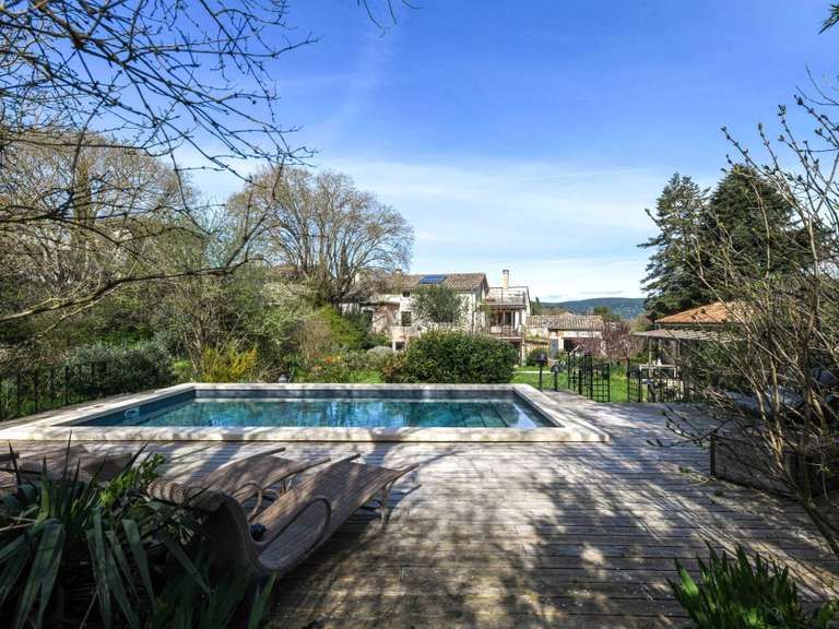 Propriété Uzès - 7 chambres - 569m²