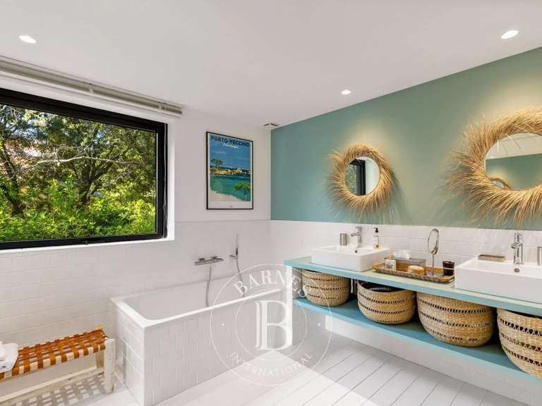 Villa Porto-Vecchio - 4 chambres - 200m²
