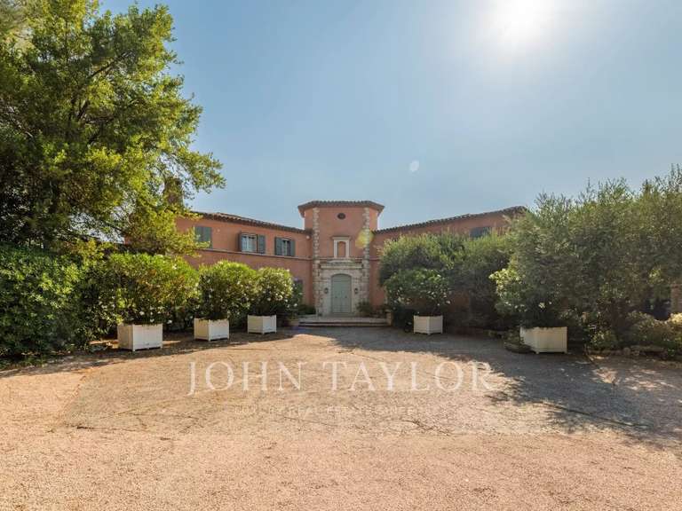 Villa Mougins - 11 chambres - 801m²