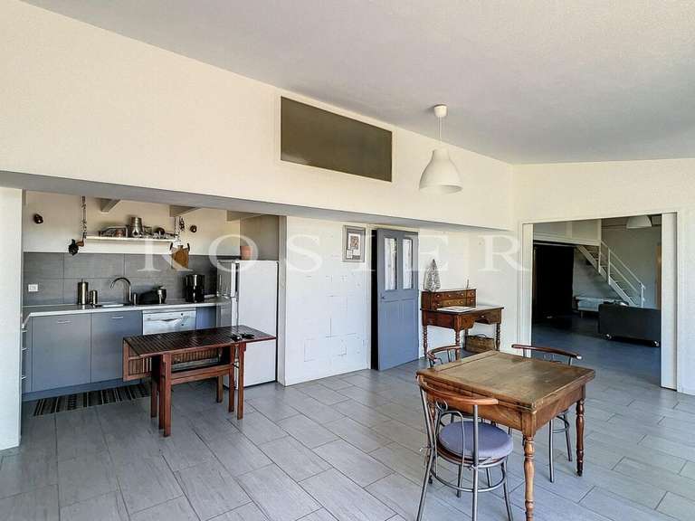 Villa Murs - 5 chambres - 373m²