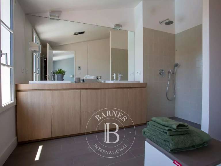 House La Flotte - 4 bedrooms - 191m²