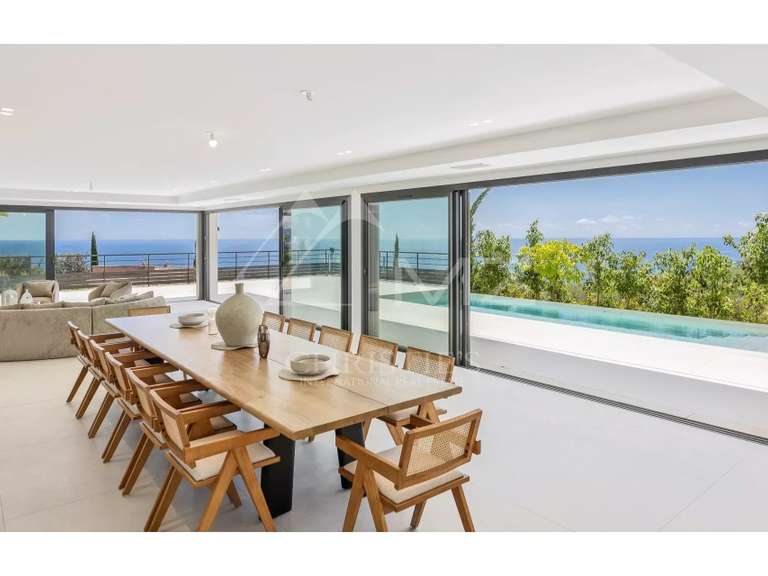Villa Roquebrune-sur-Argens - 7 chambres - 1123m²