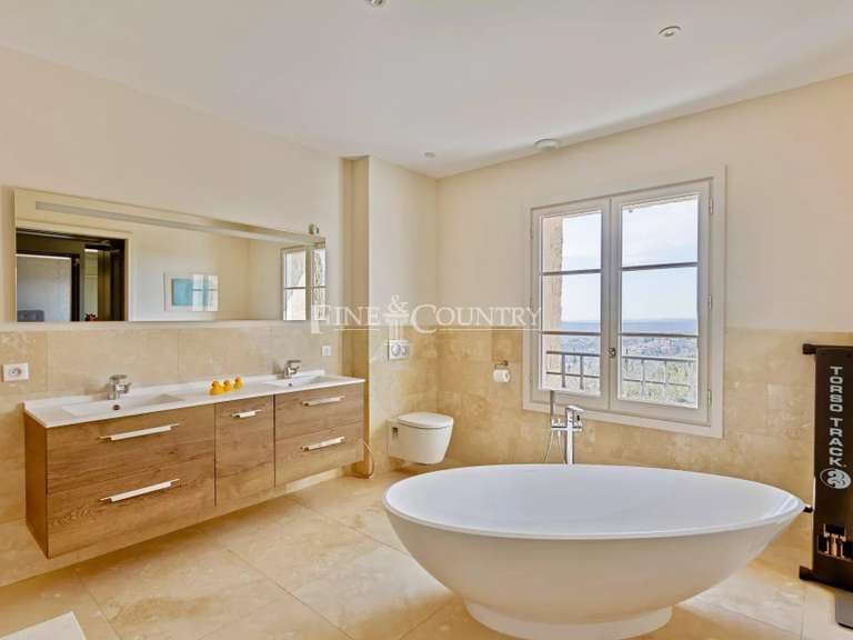 House Tourrettes - 5 bedrooms - 328m²