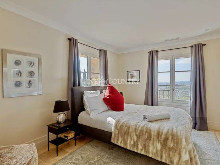 House Tourrettes - 5 bedrooms - 328m²
