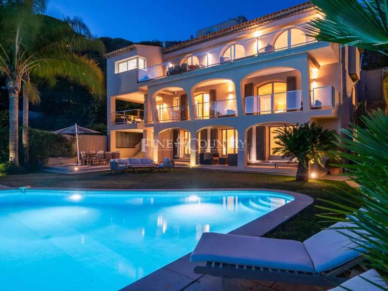 Villa with Sea view Cannes - 5 bedrooms - 300m²