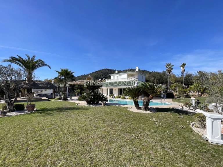 Maison Auribeau-sur-Siagne - 5 chambres - 280m²