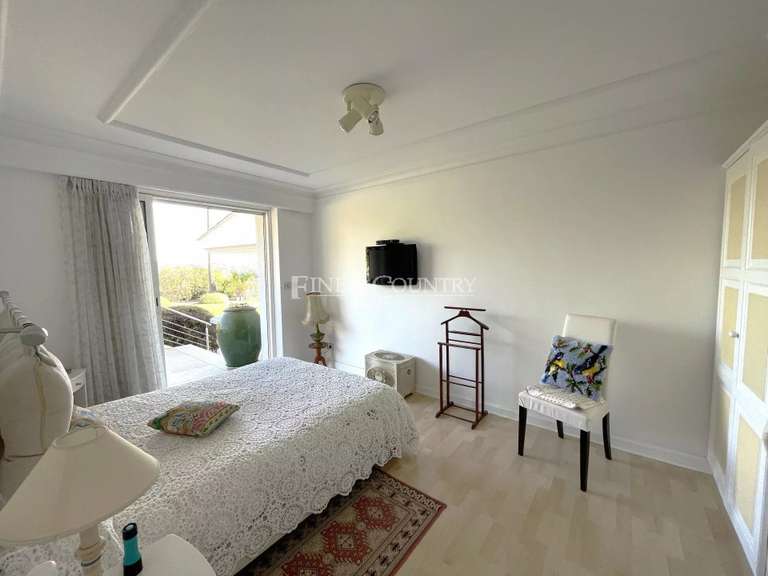 Maison Auribeau-sur-Siagne - 5 chambres - 280m²