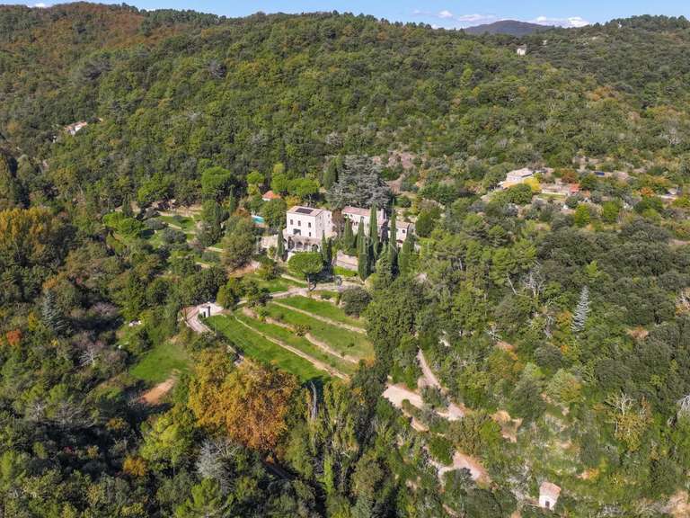 Property Saint-Ambroix - 14 bedrooms - 750m²