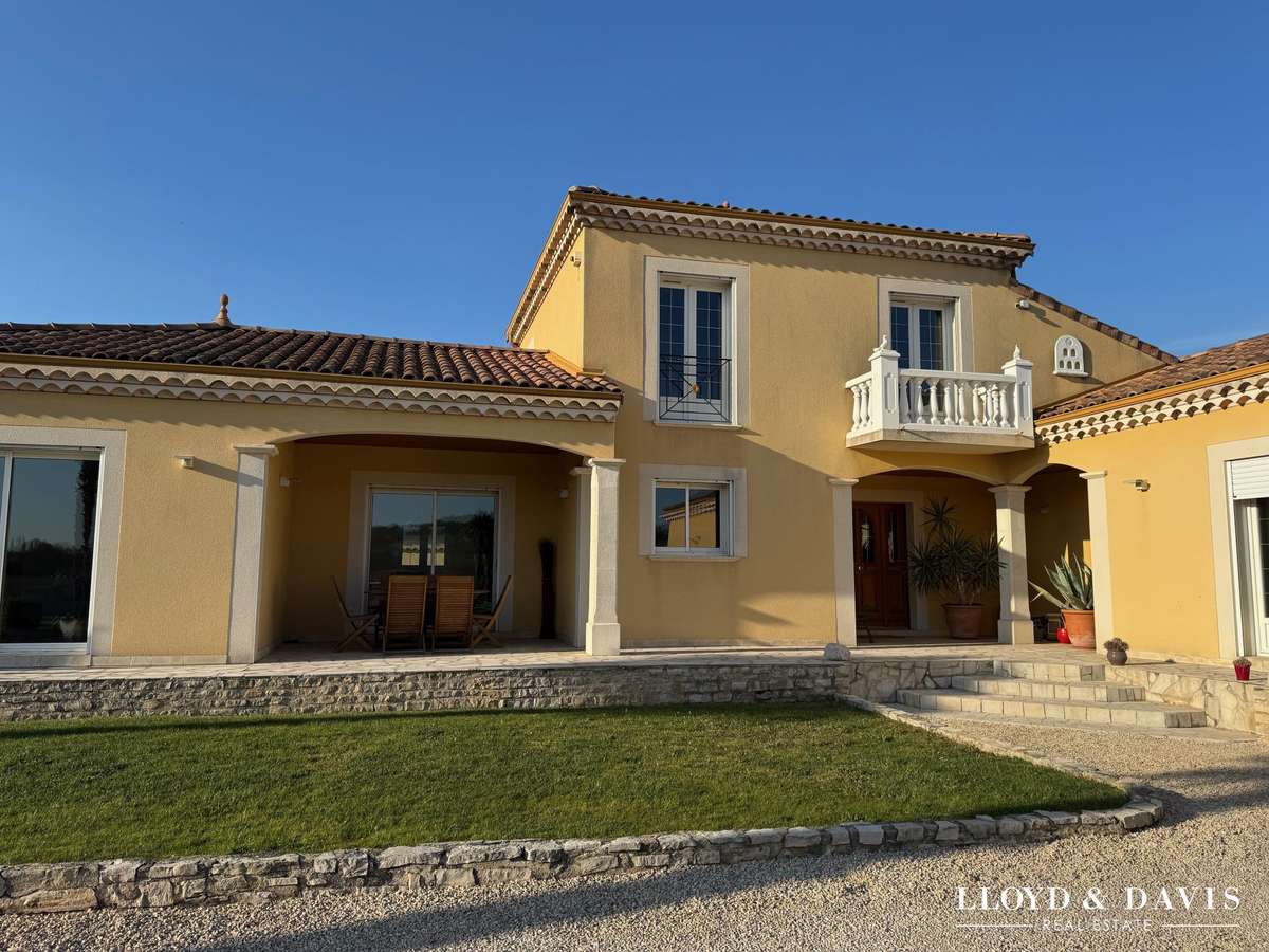 House Beauvallon
