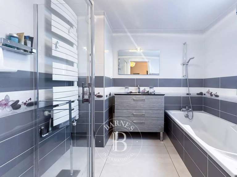 Appartement Aix-les-Bains - 3 chambres - 174m²