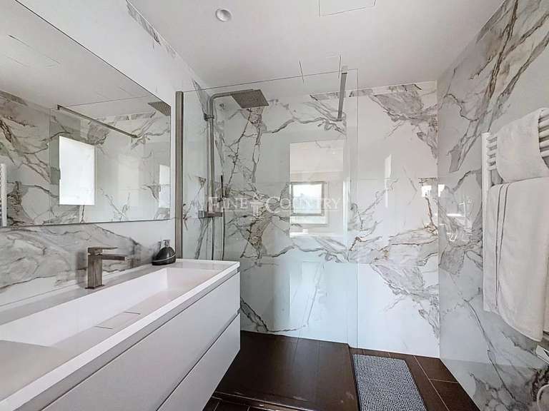 Villa Valbonne - 4 chambres - 318m²
