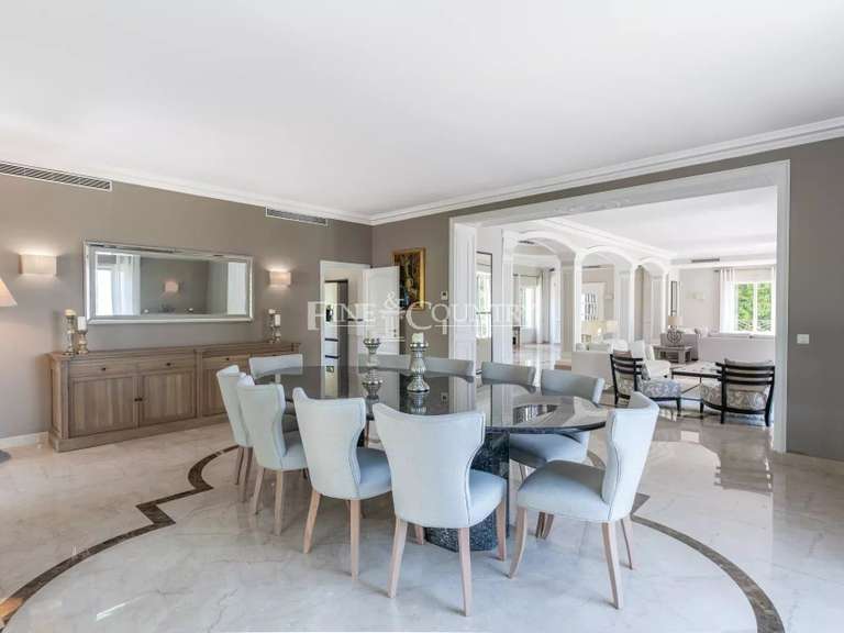 Villa Antibes - 9 chambres - 512m²