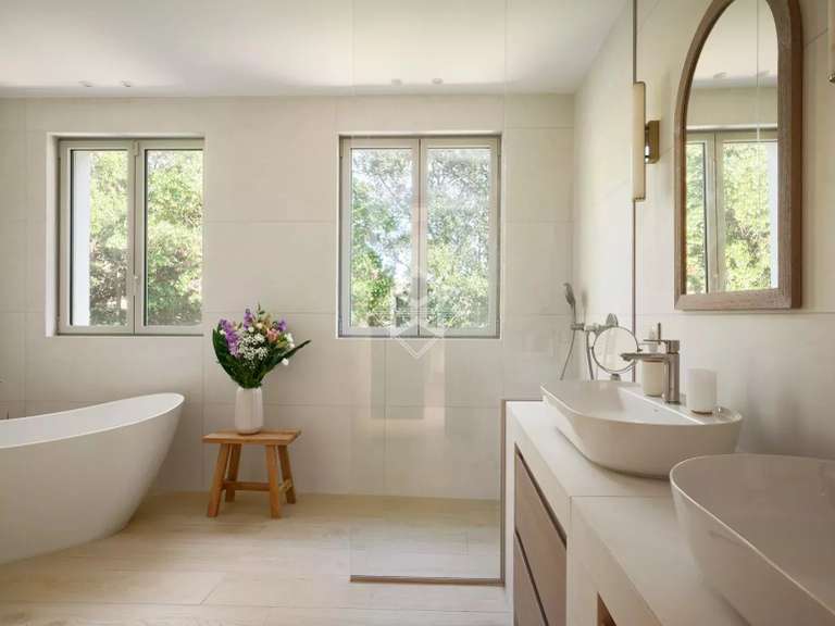 Villa Cavalaire-sur-Mer - 6 bedrooms - 320m²