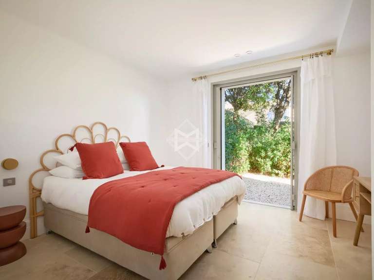 Villa Cavalaire-sur-Mer - 6 bedrooms - 320m²