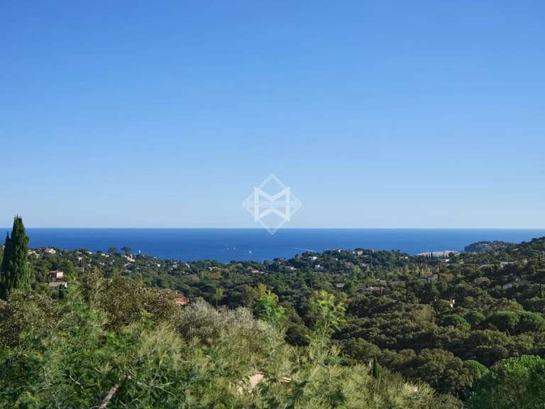 Villa Cavalaire-sur-Mer - 6 bedrooms - 320m²