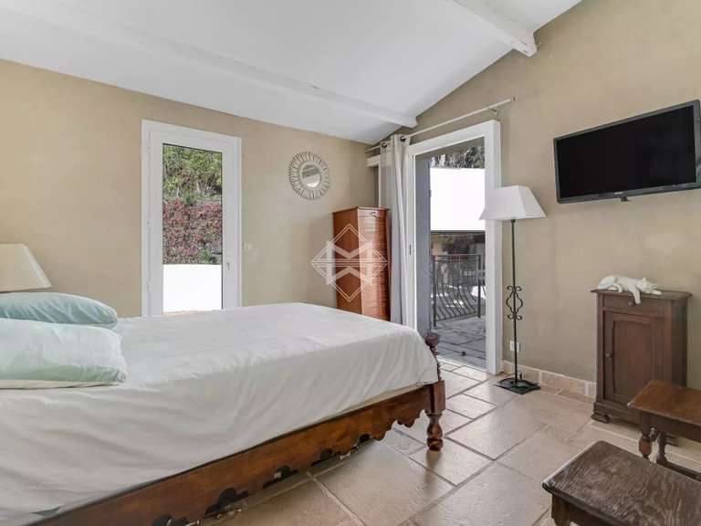 Villa with Sea view Cavalaire-sur-Mer - 4 bedrooms - 200m²