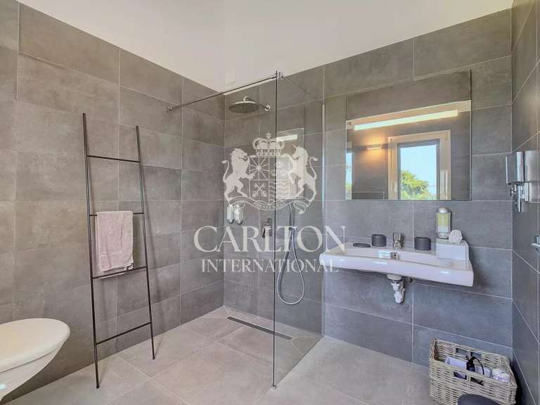 Villa Saint-Paul-de-Vence - 4 bedrooms - 200m²