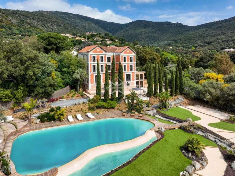 Villa Le Lavandou - 8 bedrooms - 800m²