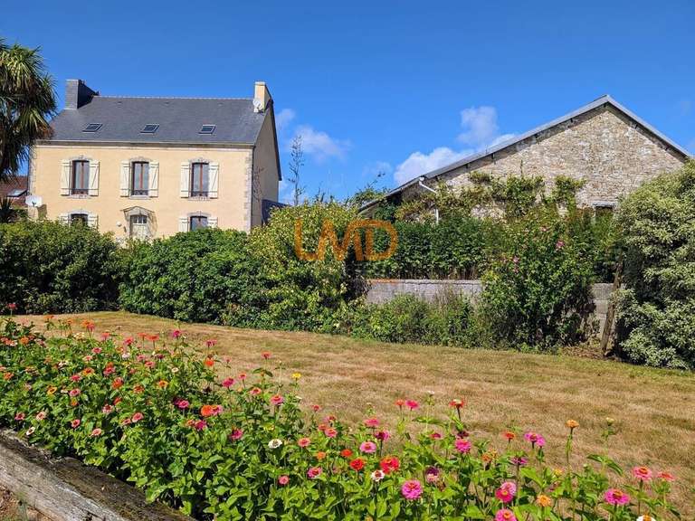 Maison Saint-Coulitz - 17 chambres - 708m²