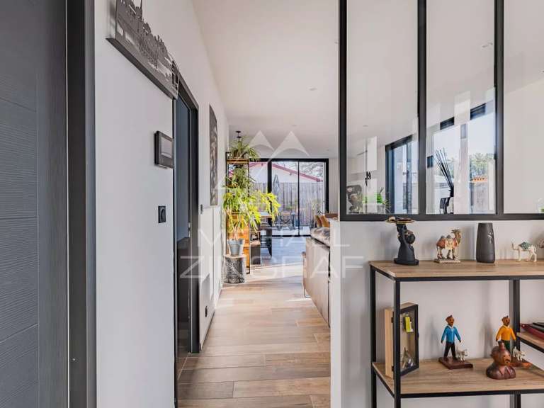 Maison Gujan-Mestras - 3 chambres - 141m²