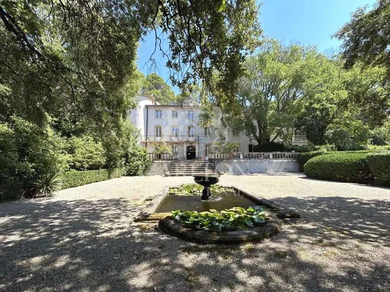 Castle Lorgues - 10 bedrooms - 900m²