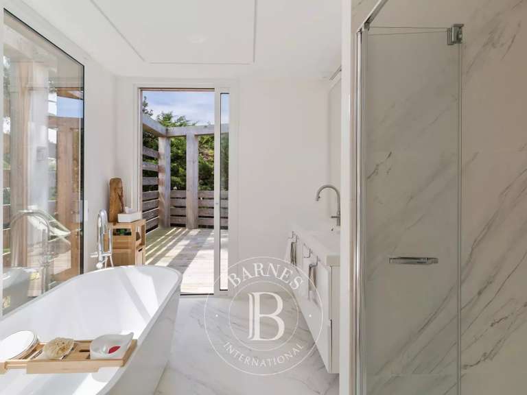 Maison Anglet - 4 chambres - 220m²