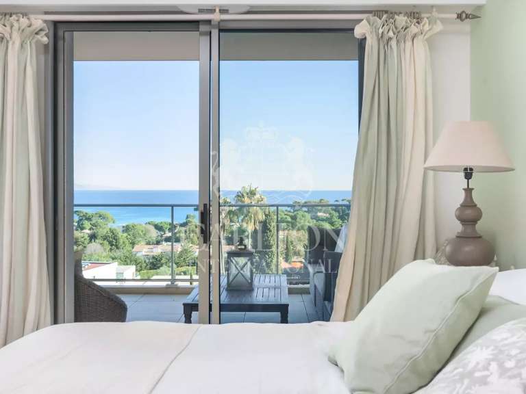 Apartment with Sea view Cap-d-antibes - 3 bedrooms - 105m²