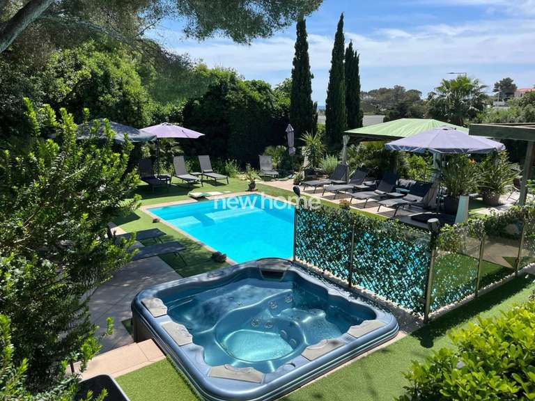 Villa with Sea view Fréjus - 9 bedrooms - 308m²