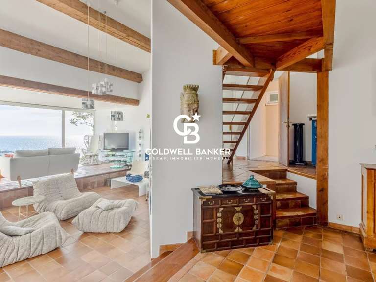 House with Sea view Rayol-Canadel-sur-Mer - 5 bedrooms - 155m²