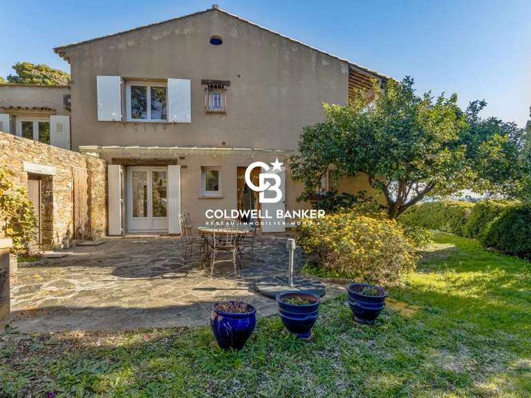 Villa avec Vue sur mer Rayol-Canadel-sur-Mer - 6 chambres - 156m²