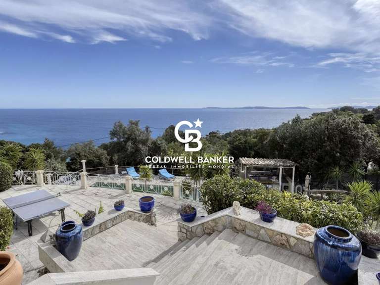 Villa avec Vue sur mer Rayol-Canadel-sur-Mer - 255m²