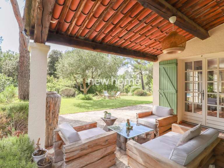 Villa Montauroux - 5 bedrooms - 270m²