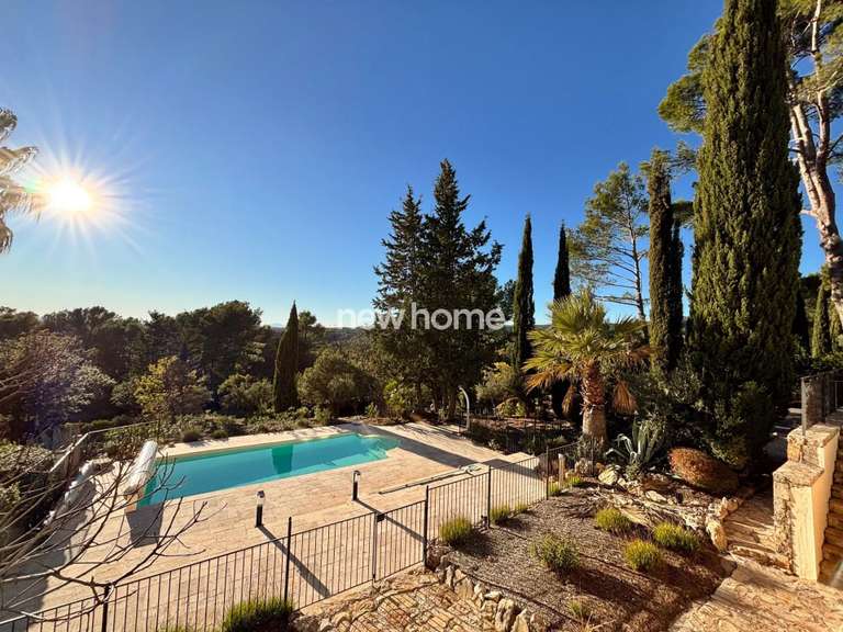 House Flayosc - 4 bedrooms - 150m²