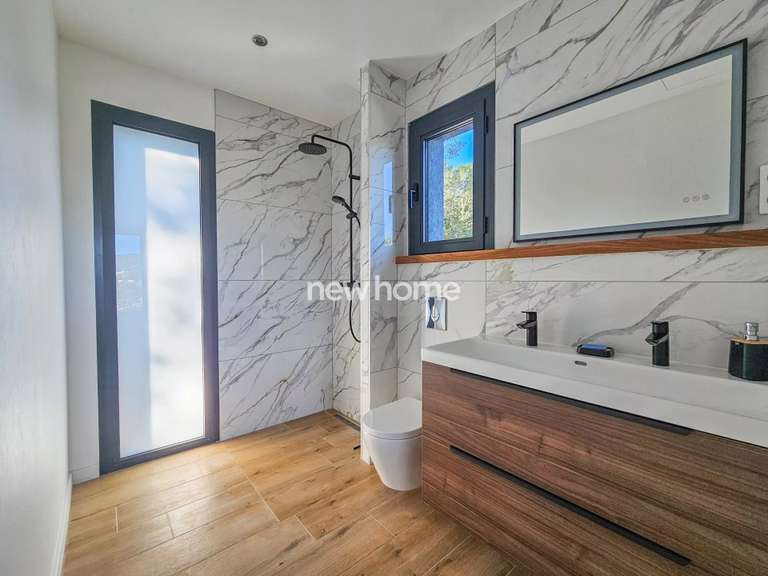 House Lorgues - 3 bedrooms - 136m²