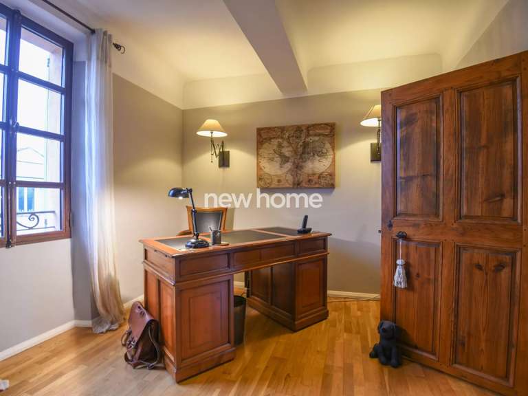 Maison Le Cannet-des-Maures - 4 chambres - 210m²