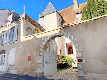 Maison 10 pièces 318 m² · à Issoudun · 318 m² · 495 000 €