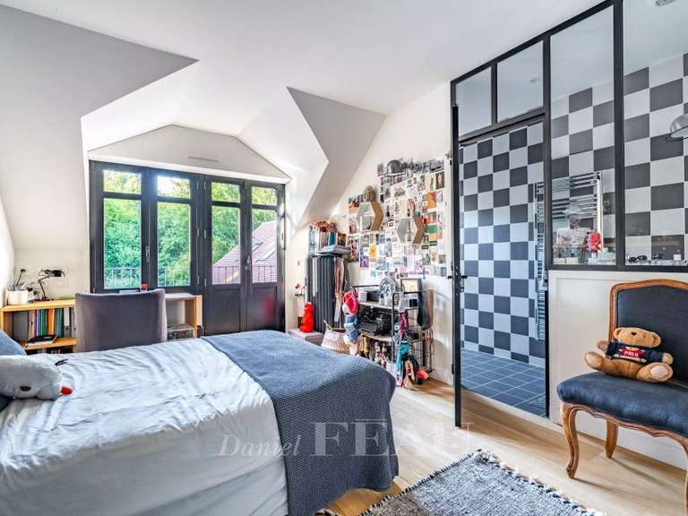 Maison Montfort-l'Amaury - 4 chambres - 280m²
